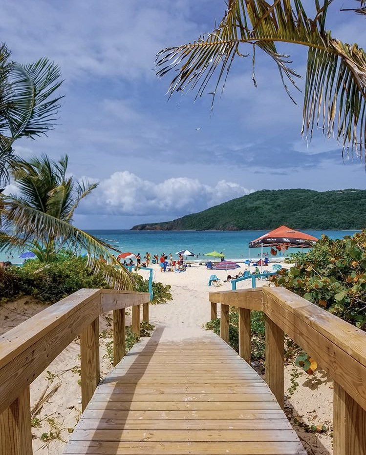 adventure_pr's tweet photo. 🌴🌊🇵🇷¡Trágame tierra y escúpeme en Culebra! 
.
.
📍Playa Flamenco, Culebra.
.
.
📸Fotos por: (@joynegron) (@sirkaick) https://t.co/5rjLb5Vkz4