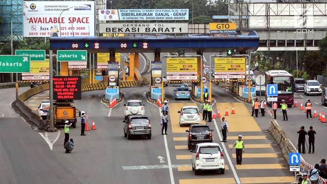 4. Lebih dekat ke "JAWA"Mau ke Bandung? Cirebon? Jawa Tengah? Jogja? Jawa Timur? Jangan sedih.Tinggal di Bekasi bakal menghemat waktu karena lebih deket jarak tempuhnya, sedangkan kalo di Bogor/Depok/Tangerang, harus ngerasain macet Tol Dalkot/JORR dulu.Surplus ±1.5 jam.