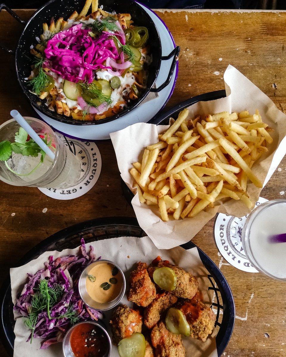 eatingveganwme's tweet photo. Let's start a vegan junk food thread! 
"Because vEgaNiSm iS a dIeT" https://t.co/kxUvtbQLlu