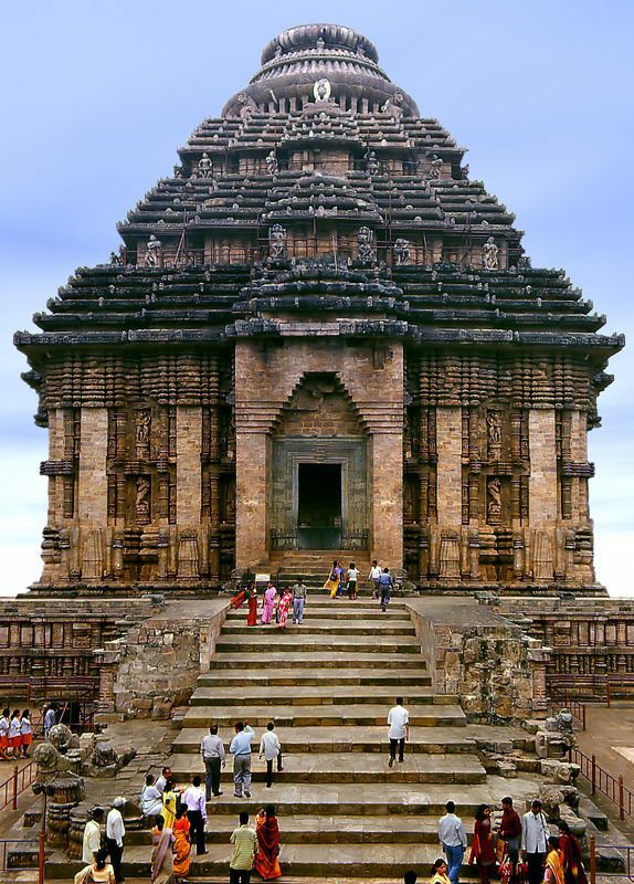 Konark was then a busy port .So probably the plan was to create a chariot-llike temple that would appear to be moving across the sea.