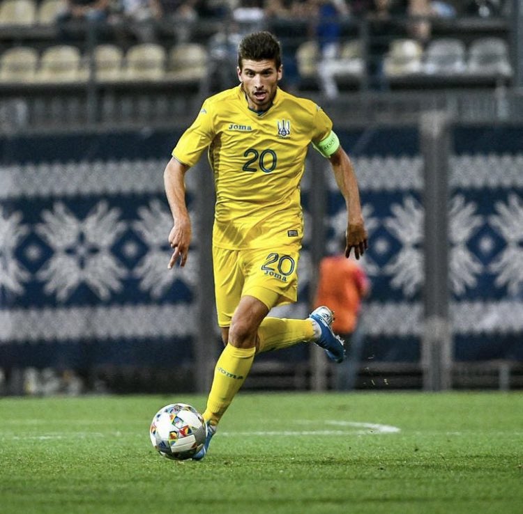 ZoryaLondonsk's tweet photo. OFFICIAL:
LASK Linz have signed Ukraine U21 Captain & Zorya Luhansk CB Yevhen Cheberko for an estimated €350k fee on a 4 year deal
The Austrian Bundesliga club have confirmed this via their official Instagram page
This news has been floating around for a while - now confirmed https://t.co/2vQsaGMLWn