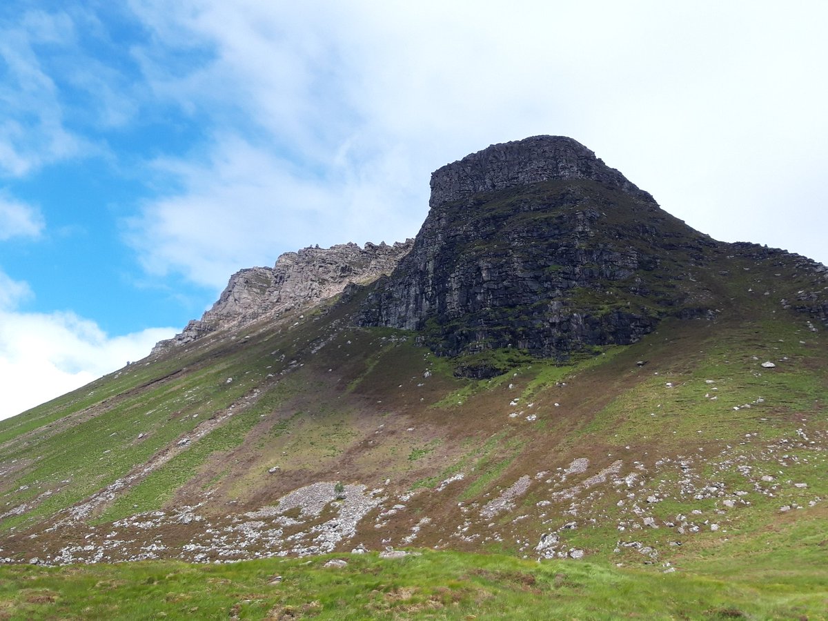 thomsok's tweet image. Today&apos;s objective now that the cloud has lifted! #Coigach #StacPollaidh!