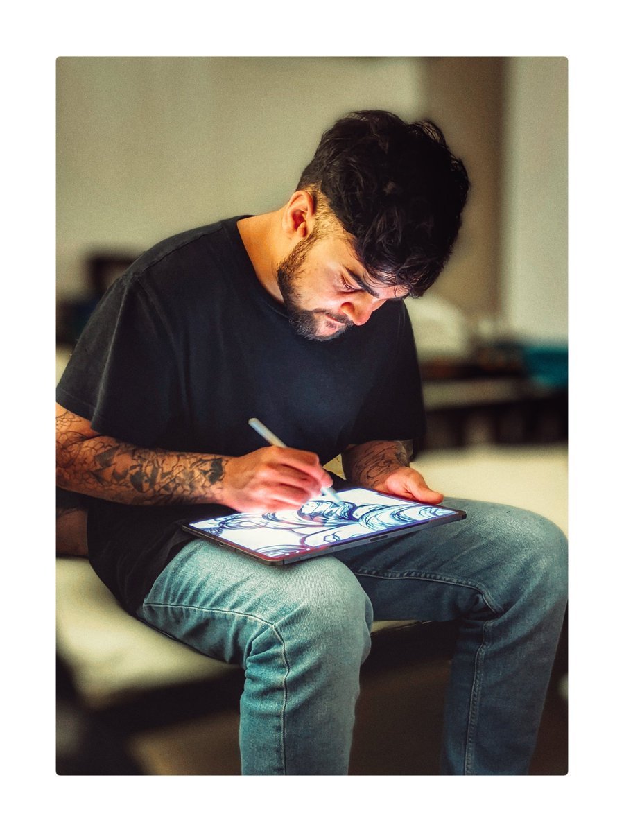 DigitallyBones's tweet photo. Shot this from the #vivoX50Series my friend @AliBurrni with whom I'm starting a new podcast - he's designing the logo on the iPad Pro https://t.co/MhsPcPD7Fo