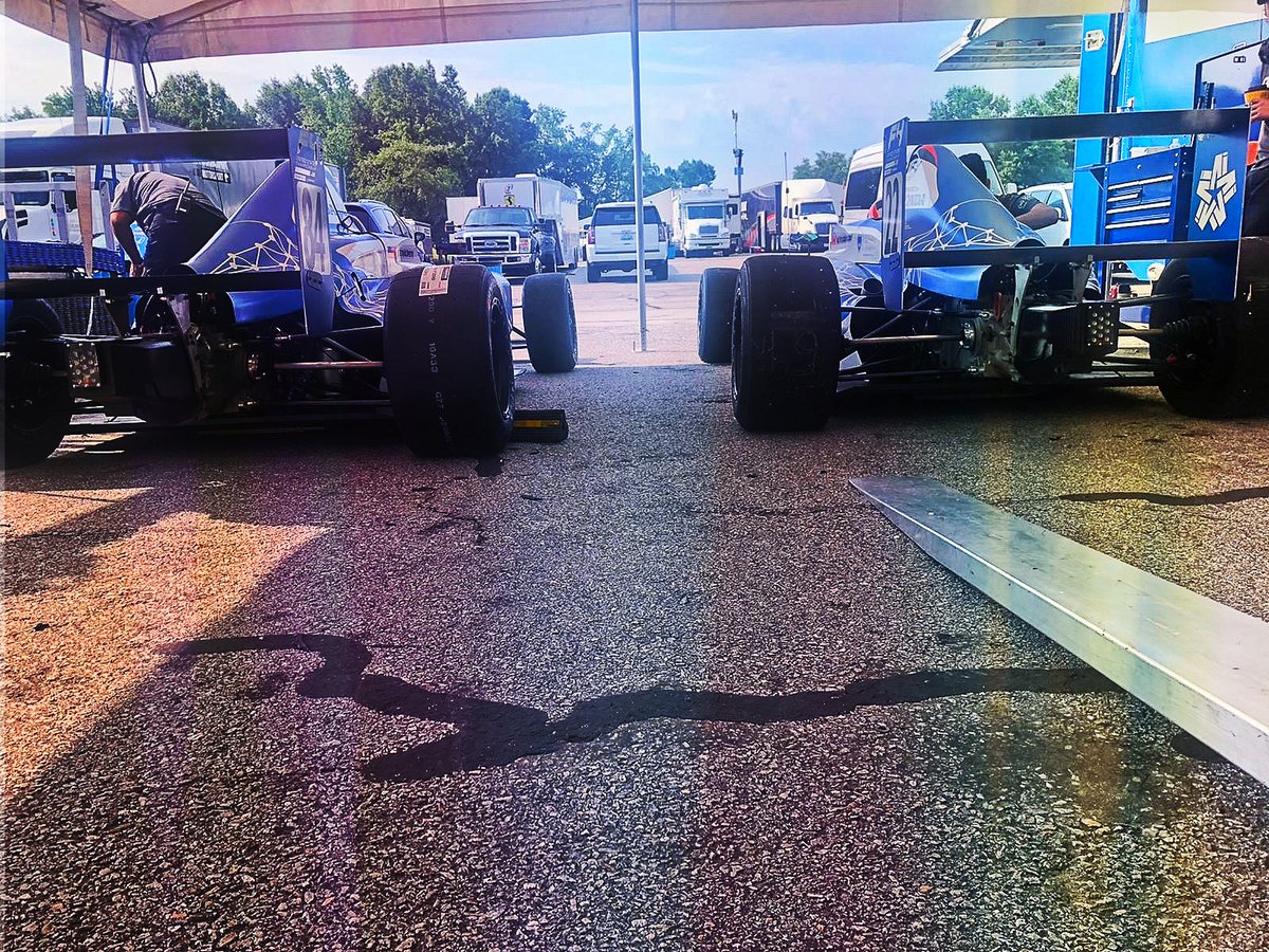 DEForceRacing's tweet photo. 🏎 #TGIF! We're back at it, this time at @virnow for the next round of the @F4Championship!

Practice 1 underway!
⏱ LIVE TIMING: https://t.co/3RR3NRIdbC

#F4US #BringDEForce 👊🏼 https://t.co/R5jFNAIiIR