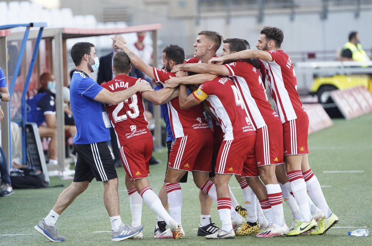 Juanmm1995's tweet image. 2️⃣ partidos = 2️⃣ finales 💪🏼
¡TODOS JUNTOS! 🦁
EQUIPO + AFICIÓN 🤜🏼🤛🏼
#vamosuda ⚽️🔴⚪️