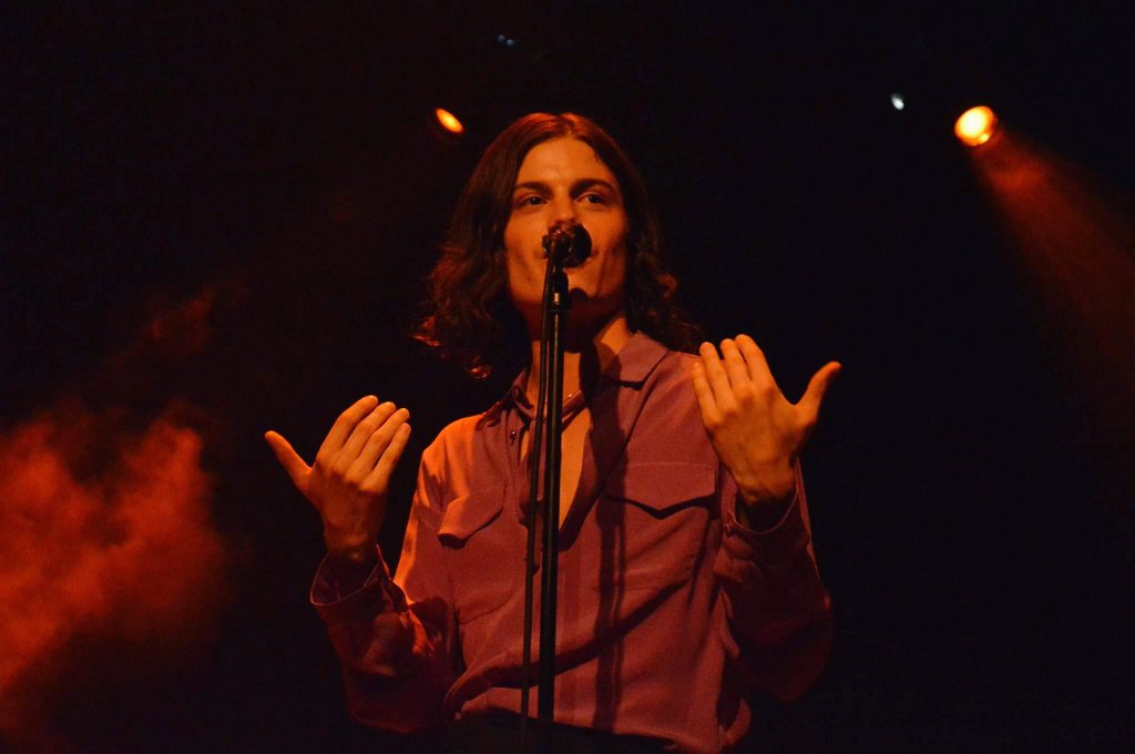 bornsaworld1's tweet photo. børns QFactory Amsterdam
#qfactory #Amsterdam
#børns #bornsmusic #babychild
#børnsisback #dawnstorm
@bornsmusic
💖💖 https://t.co/6wIGRhWKS3
