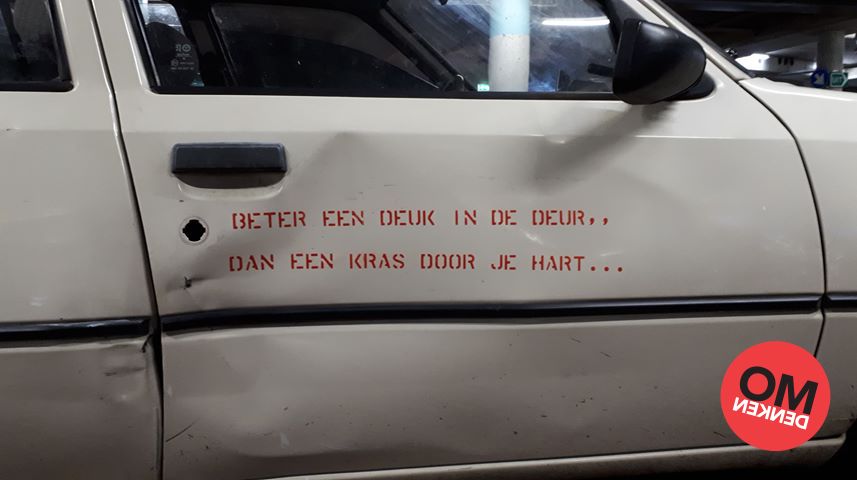 Omdenken's tweet image. Je hebt optimisten en je hebt de eigenaar van deze auto.

Gespot in een parkeergarage in Assen en ingestuurd door maar liefst twee Omdenkfans zonder dat ze het van elkaar wisten. 😁

Bedankt voor de tip Karen en Ingrid!