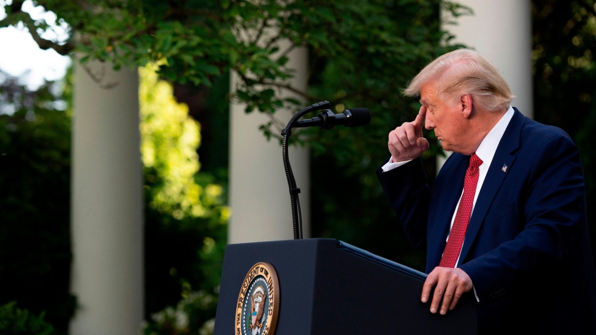 Mary Trump says she's heard POTUS use n-word and anti-Semitic slurs. cmplx.co/sZiG04W