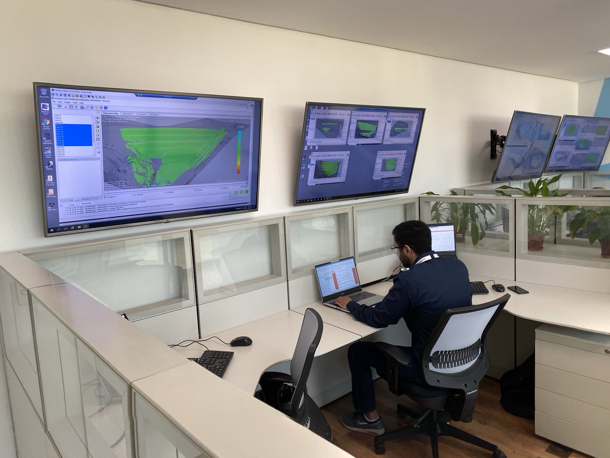 HexagonMining's tweet photo. The Belo Horizonte office is now home to our new 24/7 remote #MineMonitoring center! Multiple teams can monitor for slope instability simultaneously, overseeing @IDS_GeoRadar's IBIS-FM hardware at Brazillian mines for better services and support. https://t.co/9hGjDJaMtp