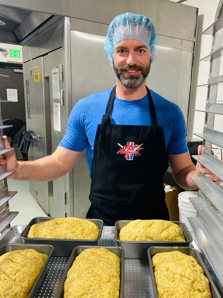 OliverFriendly's tweet photo. Market day tomorrow! Join us in Eagle for another fun Saturday in the sun! #enjoybreadagain #glutenfree #noaddedsugar #lowcarb #celiacfriendly #paleo #keto #cleaneating #healthyfood #nutrition #bread #delicious #familyowned #eatlocal #localfood #boiseeats #idaho #idahomemade https://t.co/hVnY1MsQOp