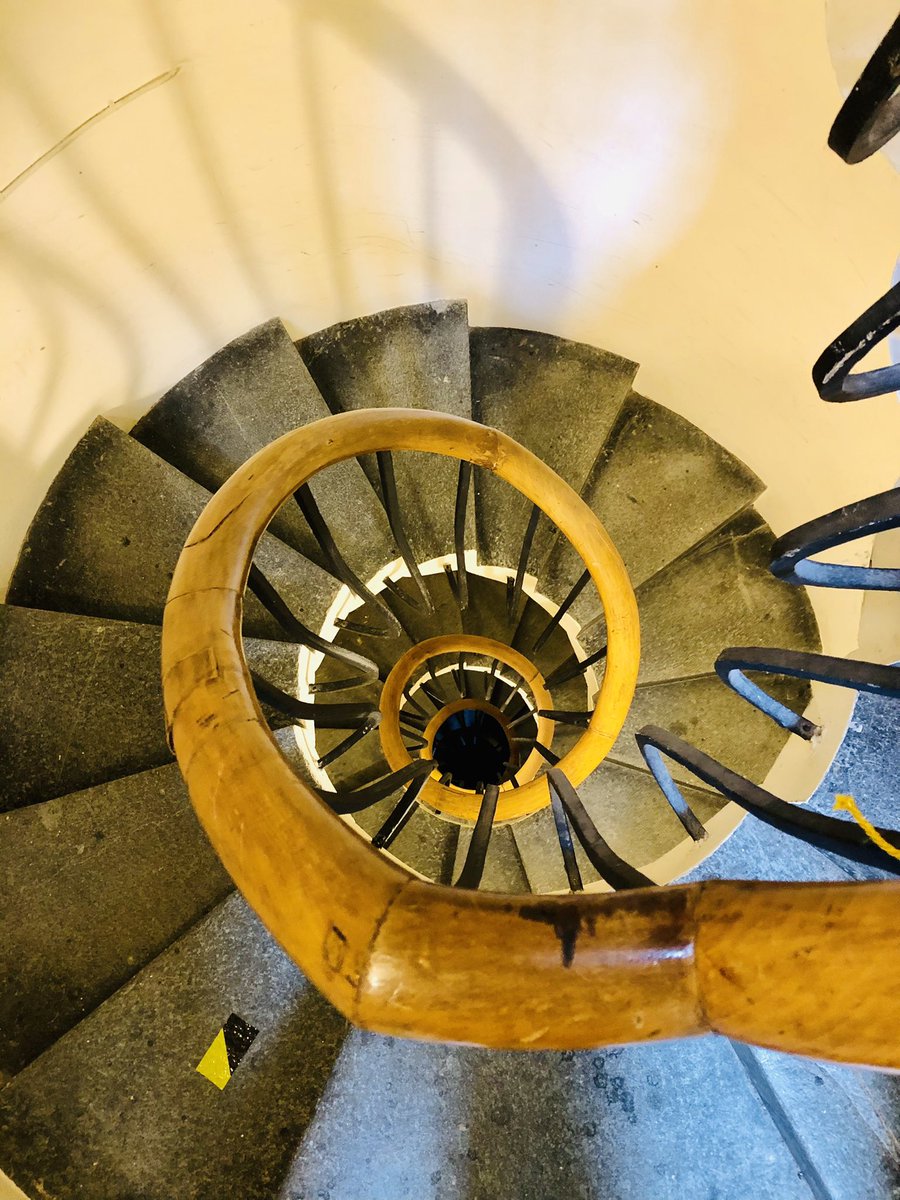 Our ‘feature Friday’ this week is our secret staircase that goes from the very top of the castle to the basement fosse 🏰 Previously, it would have been used by household staff, and during 2020 it is open to the public on our castle tour! #FeatureFriday @Historic_Houses