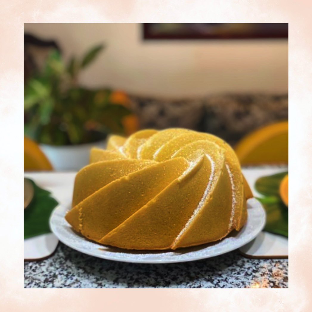 On Friday’s we eat cake!!!
H A P P Y  F R I D A Y!!
•
•
#thecalabashgroup #happyfridayeveryone #socialcurator #socialmediamanager #socialmediamanagement #fridayfavorites #socialmediamanagerservices #fridaytreat #poundcake #bakinglove #bakingfromscratch