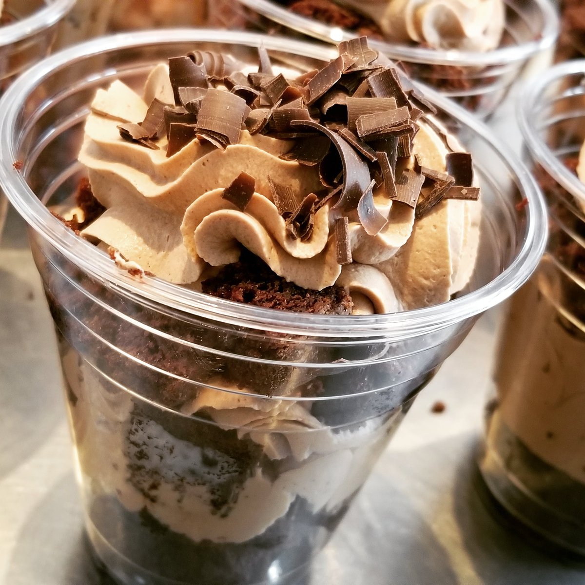 KiasCakes's tweet photo. We have Mocha Parfaits today! Plus Banana Pudding and Strawberry Shortcake parfaits. Open until 7pm! 
#mochaparfait #bananapudding #strawberryshortcake #omnomnom #blackowned #bakedfromscratch #ALLNATURAL https://t.co/UgV0pDWKrq