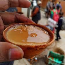 Icy winds will be blowing and then you have the welcome sight of the tea wallah of Agra who will serve hot tea on a 'kulhar',an earthen tumblerThe predecessor of the use and throw plastic cup but with one advantage-kulhar is extremely Eco friendly & very much bio degradable 7/n