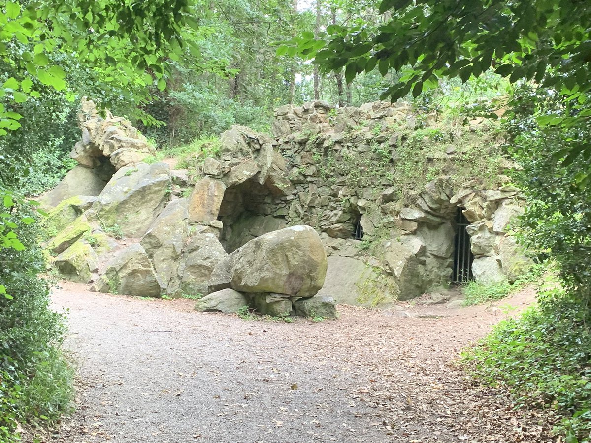 Sometimes it’s nice to just stop and enjoy the amazing locations where we work @pearsemuseumopw @TheSHCafe @TheCaterers #IrishGardens #IrishParks @opwireland