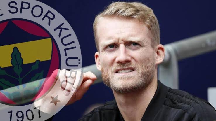 CubukluSports's tweet photo. Fenerbahçe'nin transfer gündeminde yer alan André Schürrle 29 yaşında futbolu bıraktığını açıkladı. https://t.co/lhPQLi5Nfl