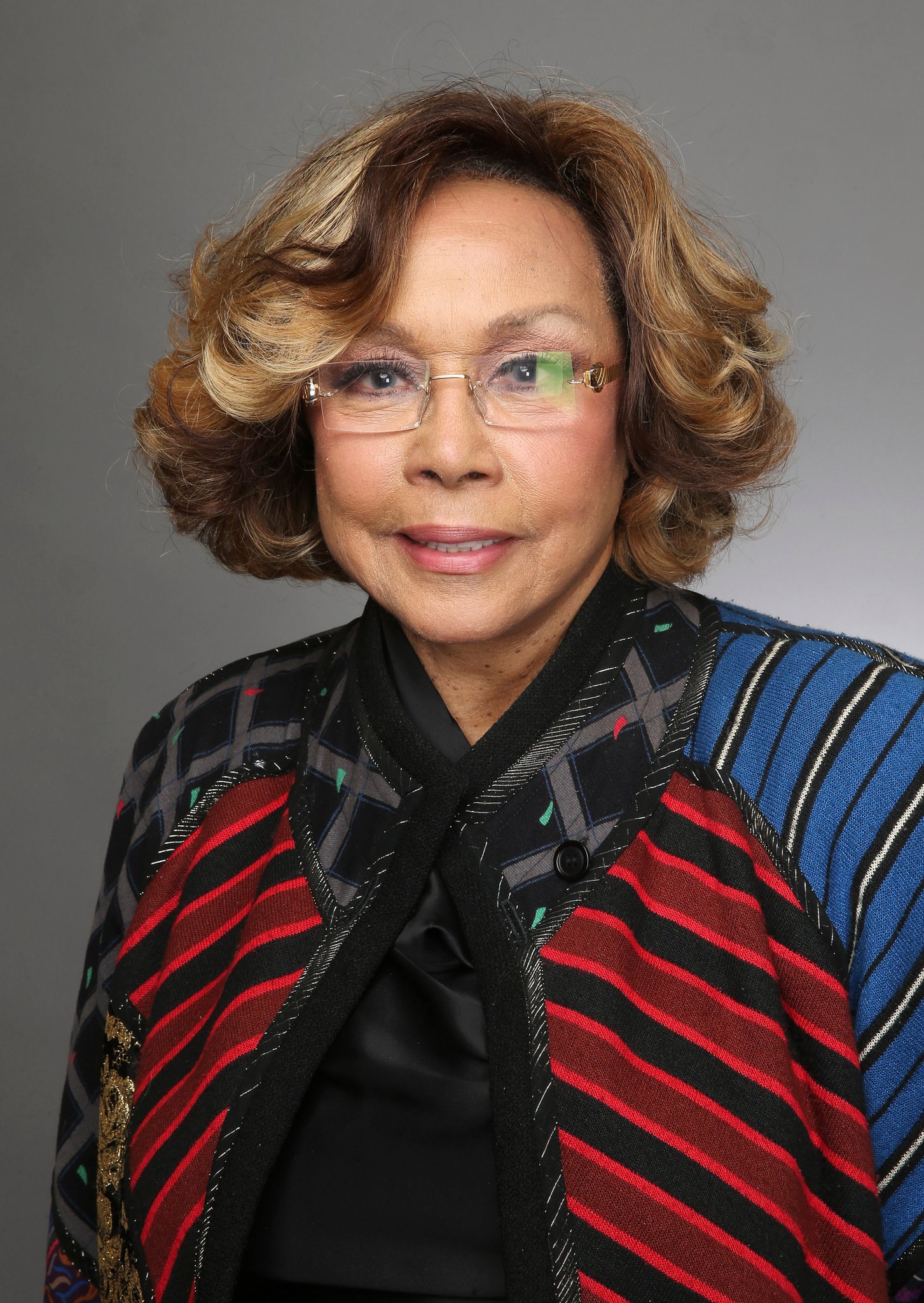 Happy birthday to the of Diahann Carroll, the trailblazing and legendary actress! 