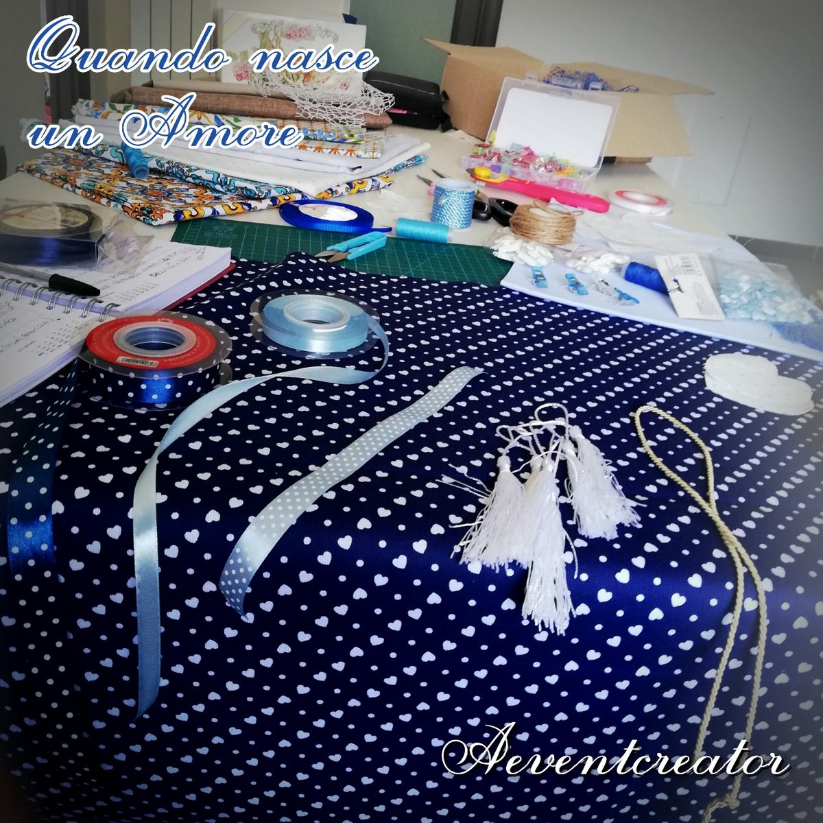 Il mio tavolo da lavoro in preparazione di un evento. #versionemaschile #sacchettiebomboniere #confetti #followme #aeventcreator #eventcreation #nascita #battesimo #primacomunione #compleanno #handmade #MadeInItaly #tessutiitaliani #workinprogressart