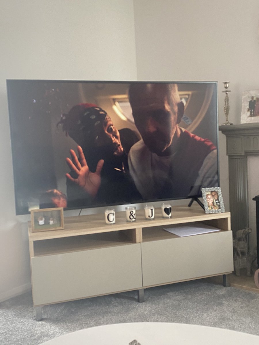 jrhLAD's tweet photo. @KSI this video and song hits different 😜😜😜😜😍 https://t.co/gwUgqvlrEW