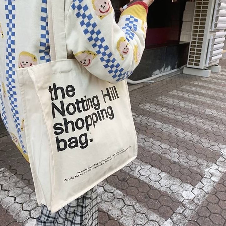 goodiemonie_'s tweet photo. #พร้อมส่งกุ้ดมอนิ่ง

กระเป๋าผ้าแคนวาส the Notting Hill shopping bag น้องเป็นกระเป๋ามีก้น จุเยอะมาก ตัวเปิดปิดเป็นแม่เหล็ก

☁️ พร้อมส่ง 245฿ ส่งฟรี (ems+10) 

—
#กระเป๋าสะพายข้าง #กระเป๋าไอแพด #กระเป๋าใส่ไอแพด #กระเป๋าเกาหลี #กระเป๋า #กระเป๋าผ้า #พร้อมส่ง https://t.co/j2sI09Y8ki