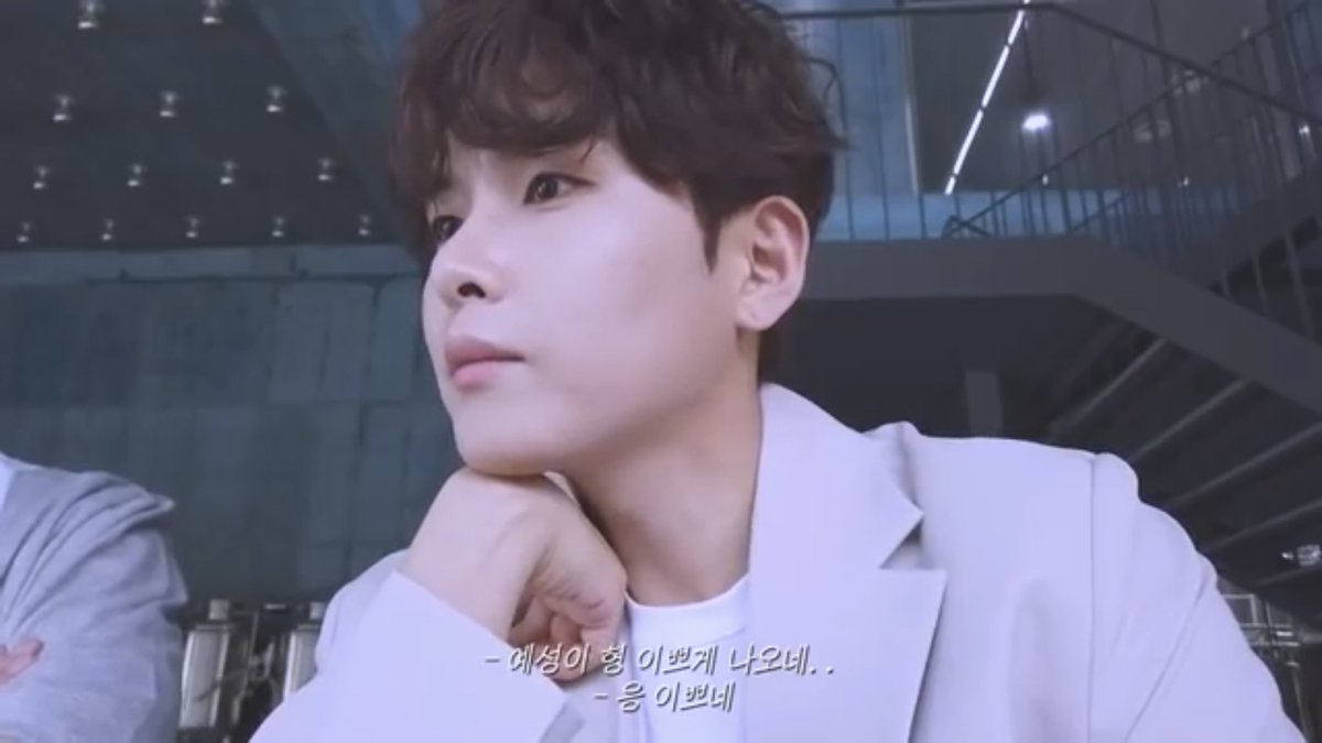 YeWookVN's tweet photo. #RyeoGit ep 31 #yewook 
Ryeowook: Yesung hyung is so photogenic right?
- Yes, really. https://t.co/GZ1K0Wlrlz