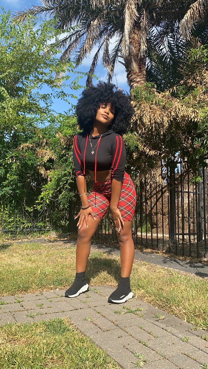 naethegem_'s tweet photo. ❤️ the sweetest b***** you’ll ever meet https://t.co/XUs3FzYX66