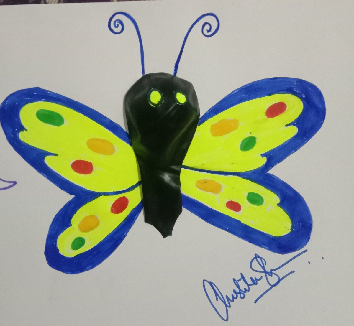 cheshtasharma3's tweet photo. #fun #Time with #children. #crafts #activitiy for #children. #imagination #creativity #art #balloon #childhood https://t.co/Ft18MC2o8R