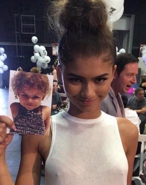 your camera roll if zendaya was your girlfriend, a thread: