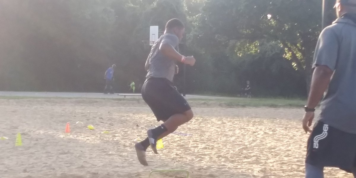 CorchMark's tweet photo. #Myguy @Marseling3 got that #growman work in my #Mydude @coach_hastings_ if you don't #Grind you will never #Shine #sandpit https://t.co/lmhLyYiOOm