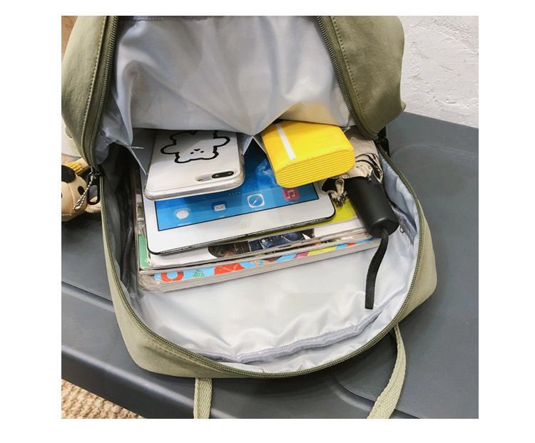 mellowxbag's tweet photo. [พร้อมส่ง] น้อง brother bear ✨
📺 แถมพวงกุญแจตุ๊กตาหมี⁣
📺 ใส่A4 notebook ipad ได้
📺 มีช่องใส่ notebook , มีฟองน้ำซัพพอร์ท⁣
📺 มีช่องใหญ่ 1 , ช่องเล็ก 2 + ซิปลับ ใส่มือถือและช่องด้านข้าง ใส่ขวดน้ำ , ร่ม⁣
📺 สายปรับได้⁣
📺 มี5สี ดำ เหลือง เขียว กากี ส้ม⁣
📺 370฿ free reg.⁣ https://t.co/1uXxDm23ra