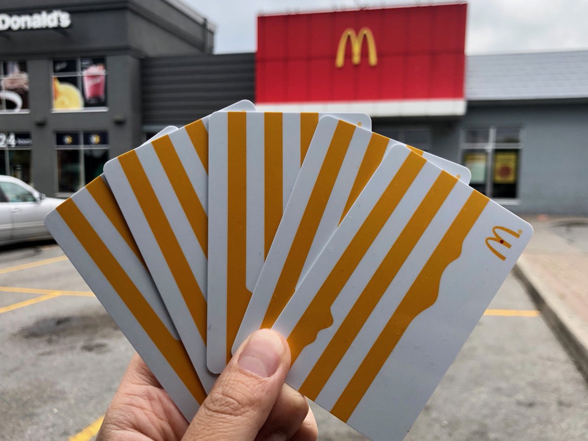 RedFlagDeals's tweet photo. CONTEST: To celebrate the return of $1 Vanilla Cones, we’re giving away five $20 @McDonaldsCanada gift cards!

RT and tell us who you’d treat to a cone for your chance to win! https://t.co/qrgYHtfXnb https://t.co/2yRAz4GhSB