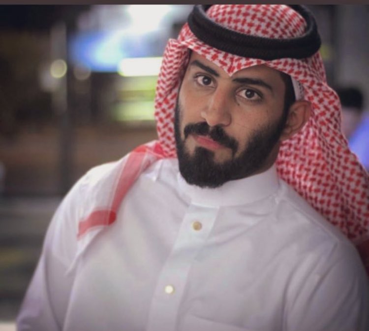 FSRALHARBI's tweet photo. #بيرفيوم_VS_عبدالرحمن_المطيري
عبدالرحمن المطيري هذا المشهور اللي يستحق الشهرة ويمثل الشباب السعودي 👍🏼
جزاه الله خير لدعمه شبابنا والله يقويه للفعل الخير 🌹 https://t.co/dIASuwVf41