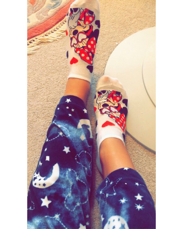 HallieLanders's tweet photo. Someone help me make my Disney Dream Trip come true! Anyone want to purchase some pics to go towards my funds? #doitfordisney #feetpics #nudes #cashapp https://t.co/DSHbnw3Guc
