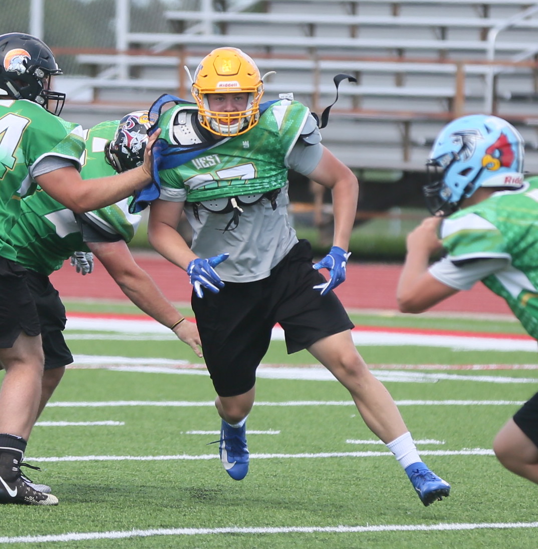 RickieKSHSAA's tweet photo. .@NtBluejay football well represented at Shrine Bowl with Judson Wiltfong (@JWiltfong), Kade Melvin (@kade65898219) and coach Lucas Melvin (@lmelvin34) 

https://t.co/XAqCTt3M4a https://t.co/aJk6PdnvFs