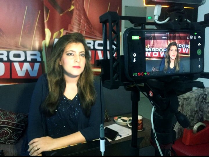 saharzaman's tweet image. Some more additions to the home studio. The channel logo and standees. #WFH gets better with time. #StayAtHomeAndStaySafe #WorkFromHome is a blessing 🙏 during #COVID19 
@MirrorNow #tvnewslife