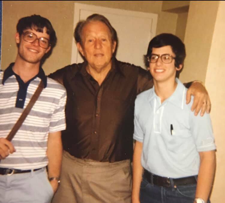 fantle's tweet photo. He said the craziest things to us when we met. He was also born on this day in 1912 - Art Linkletter. @classic_film @classic_film @RealGilbertACP @SilverAgeTV @goldenagesydney @ClassicFilm @FilmTVLegends #artlinkletter #linkletter https://t.co/7D99upX6vw