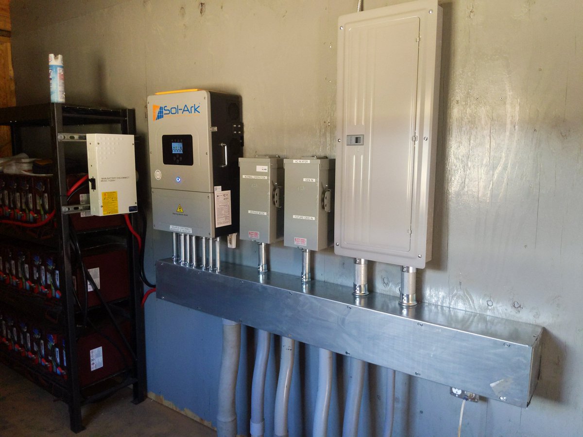 PractPrepLLC's tweet photo. Catching some great views!
#offgrid #offgridliving #offgridsolar #solarpower #solarenergy #practicalpreppers #sustainability #engineer775 https://t.co/wWrh7nXKU1