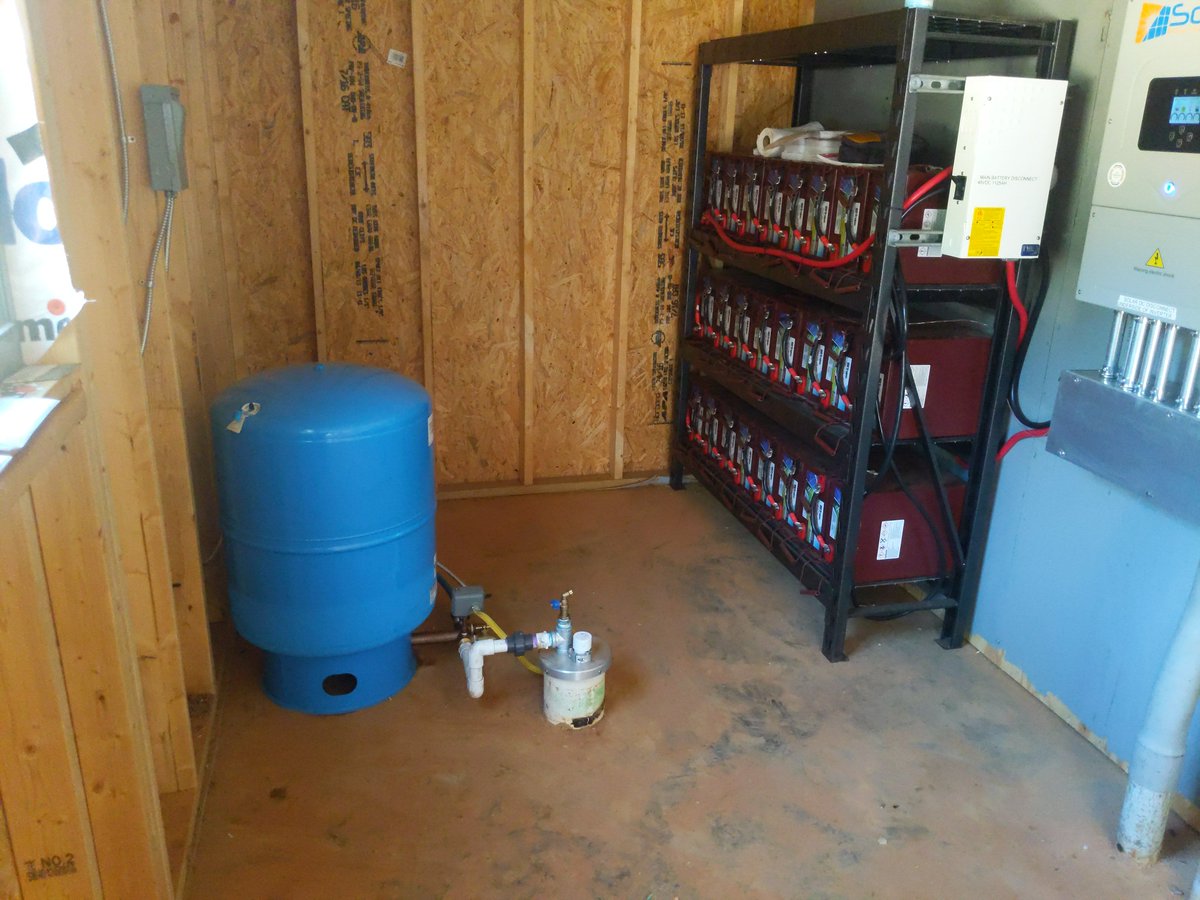 PractPrepLLC's tweet photo. Catching some great views!
#offgrid #offgridliving #offgridsolar #solarpower #solarenergy #practicalpreppers #sustainability #engineer775 https://t.co/wWrh7nXKU1