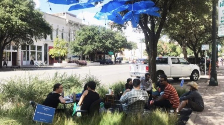 CTCEDAS's tweet photo. RT @NatlMainStreet: Creating a #parklet or #pedlet in your downtown? Our new brief created in collaboration with @AARPLivable explores the benefits, outlines a set of considerations for local leaders, & provides examples from #MainStreet communities: https://t.co/K065u12Zgo https://t.co/2a7fa9EjH2