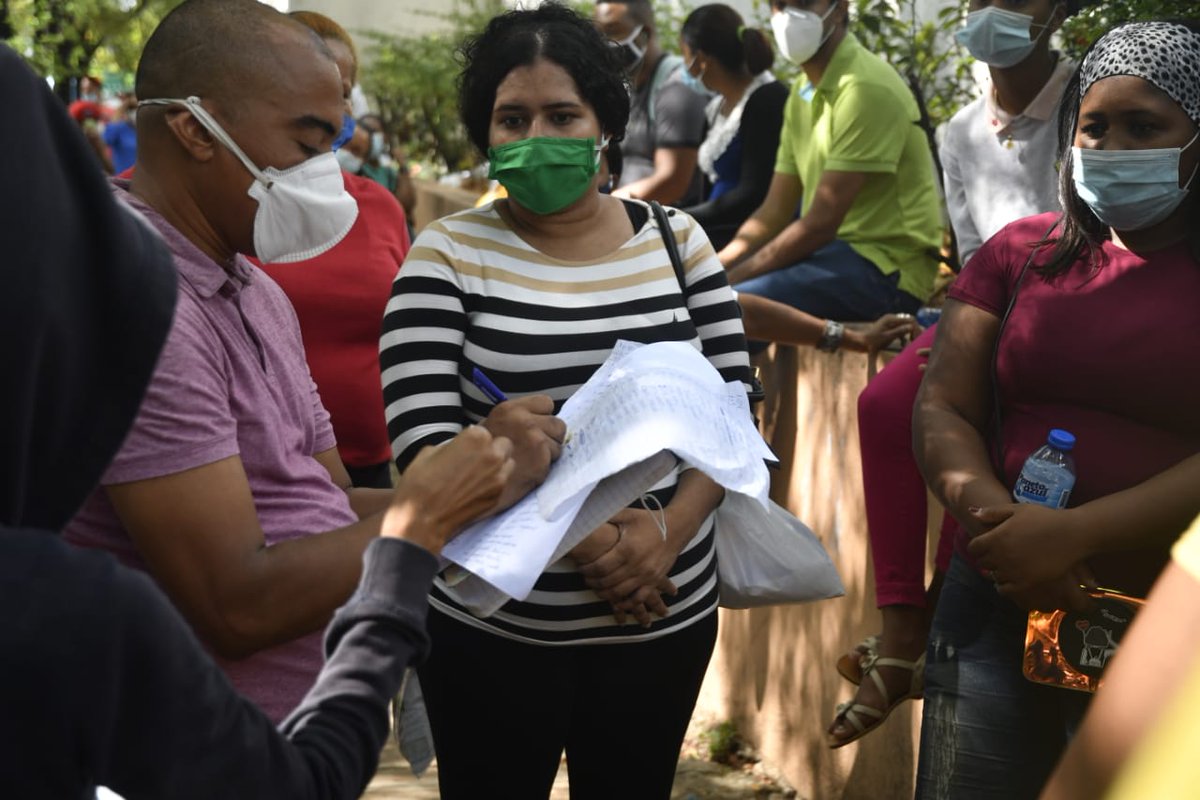 DiarioLibre's tweet image. |#CoronavirusEnRD |Laboratorio Nacional: ¿foco de contagio de coranavirus? 
buff.ly/3fGey3r