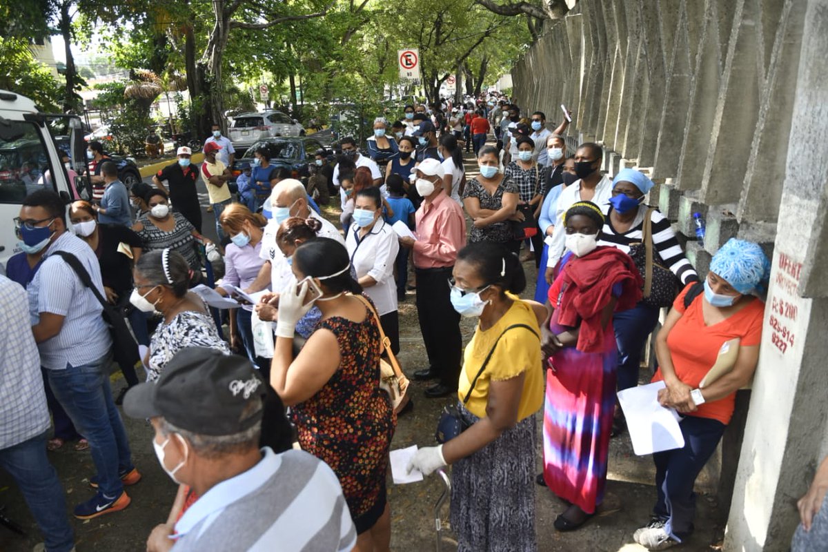 DiarioLibre's tweet image. |#CoronavirusEnRD |Laboratorio Nacional: ¿foco de contagio de coranavirus? 
buff.ly/3fGey3r