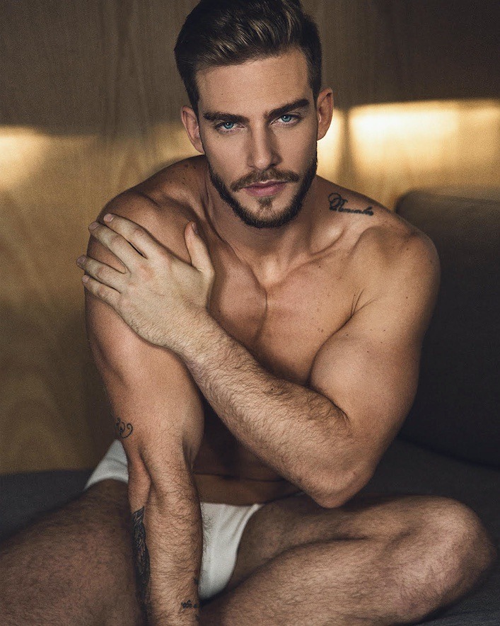 The36435230's tweet photo. #men #bulge https://t.co/1yHzOgedHc