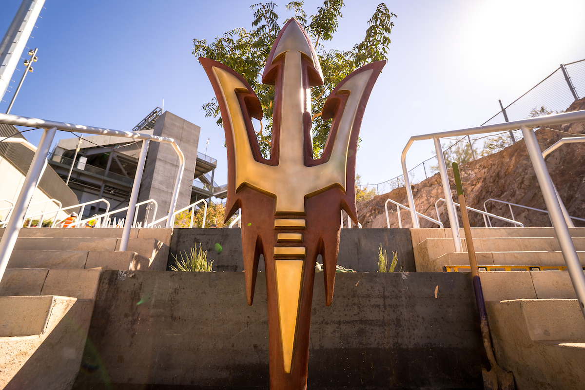 ASU_Alumni's tweet photo. Happy Friday, Sun Devils! Time to stick a (pitch)fork in this week and get started on the weekend. ๐ฑ
#asu #arizonastateuniversity #sundevils #sundevillife #sundevilstadium #forksup #asualumni https://t.co/wuWPs1KS4L