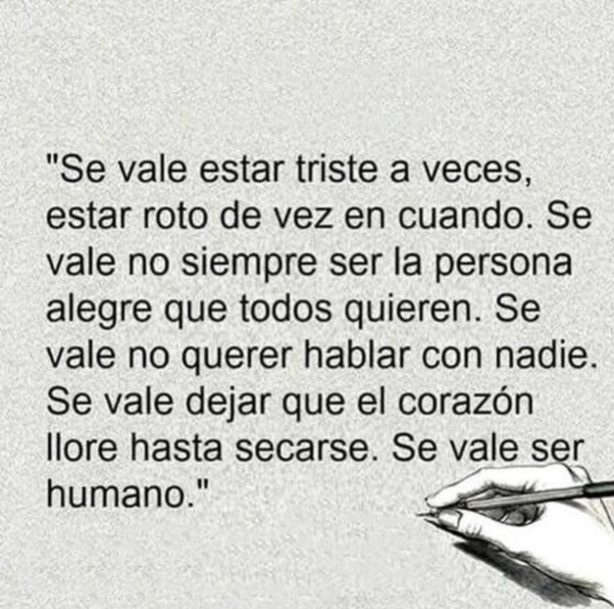 SolangeAlvara2's tweet photo. En estos días de tantas pérdidas, incertidumbres y cambios, se vale la tristeza, se vale, me hace humana y vulnerable, eso también soy #soyluna #soysol #soy https://t.co/frrbBJ4FvM