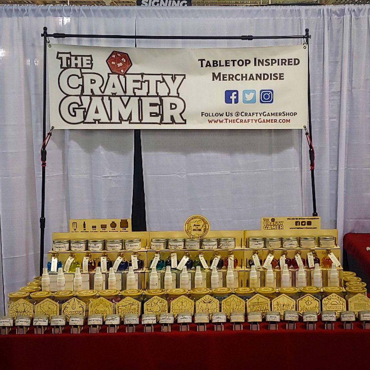 CraftyGamerShop's tweet photo. Don't forget to stop by and visit for those at #CollectiveCon! We've got new product, new scents, AND new displays that we are excited to show off! Stay safe!
#thecraftygamer #wearamask #aromasofadventure #candles #con2020 #dndcandles #dnd #ttrpg #tabletop #flcons #jackaonville https://t.co/3gCpdtYBtF