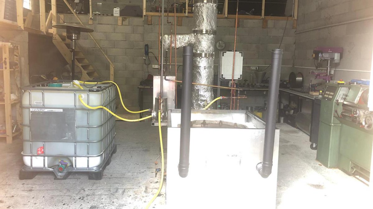 Alpes-Maritimes : des camions-poubelles qui roulent avec... du plastique recyclé

francetvinfo.fr/meteo/climat/a…