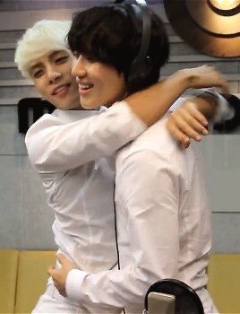 kjhsmiling's tweet photo. happy birthday taemin! thank you for everything you do for us and loving shinee unconditionally the way you. have a wonderful day

#HAPPY_28TH_ACETAEMIN
#태민아_짝궁들이_생일축하한대 https://t.co/COBV7wXQAb