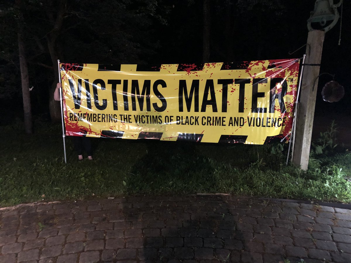 SauerMelons's tweet photo. @MillerStream @RMConservative #VictimsLivesMatter
#WhiteGirlBleedAlot
#DontMakeTheBlackKidsAngry https://t.co/uvJgdR8JKj