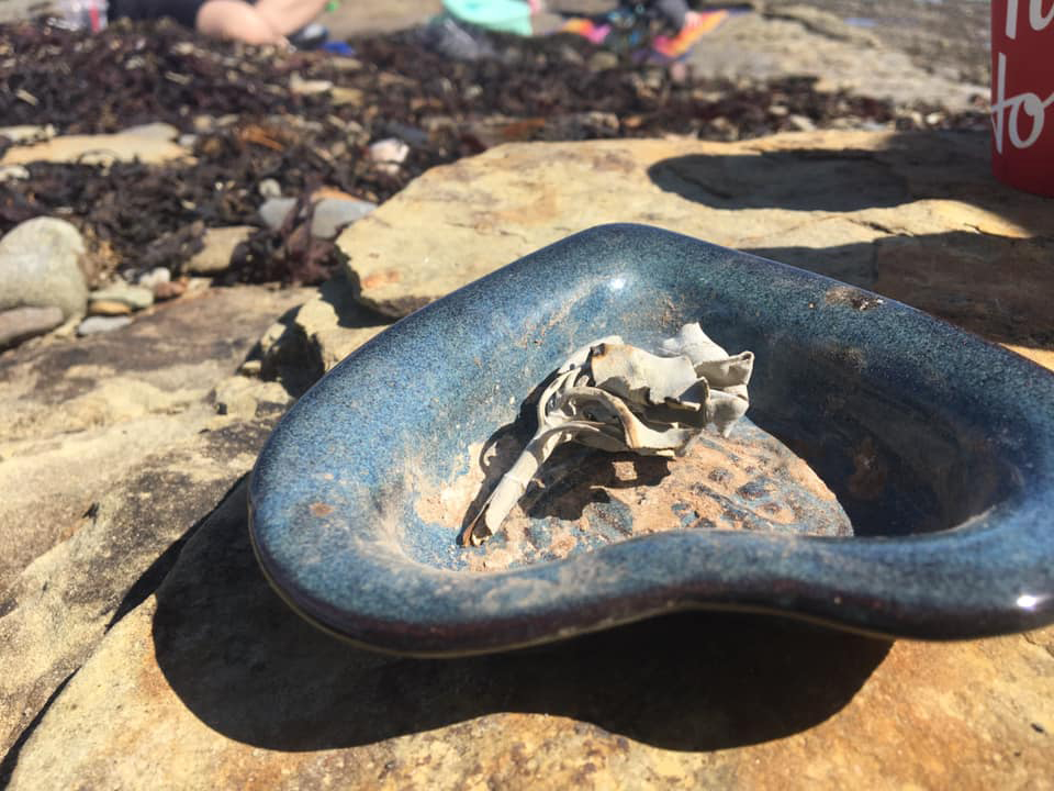 ArGlace's tweet photo. A great way to end a stressful week, with a mediation session from Gayle Lahey-Marsh of Mystic Creations by Gayle on a warm sunny beach!
#makeartmakechange
#meditation
#beach
#bigthingssmallplaces
#capebreton https://t.co/hDWa4HgxF2