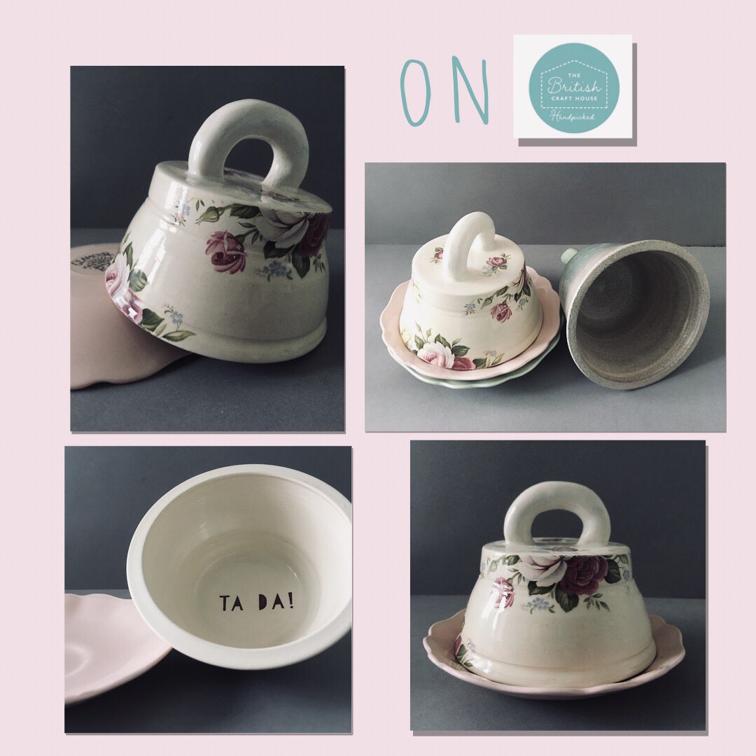 *NEW* #ontbch #thebritishcrafthouse #tbch #cloche #floral #vintagefloral #pink #blushpink #saucer #tadah #handmade #potterylove #potteryuk #pottery #ceramics #ukshop #smallshop thebritishcrafthouse.co.uk/product/ta-da-…
